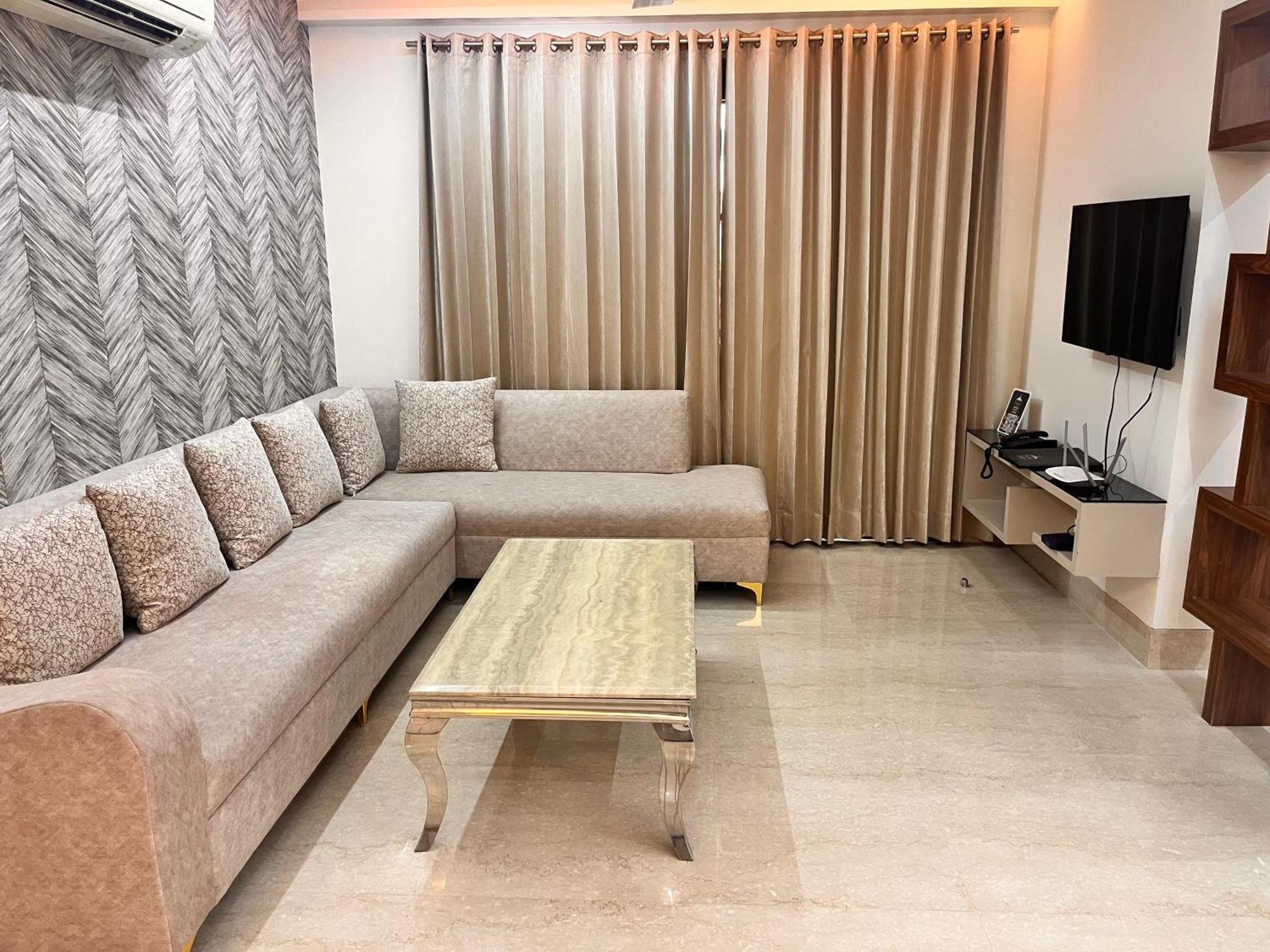 Gazebo Inn & Suites Medanta Gurgaon Dış mekan fotoğraf