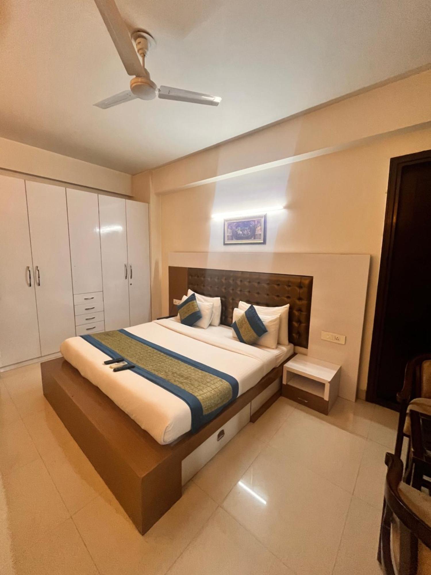 Gazebo Inn & Suites Medanta Gurgaon Dış mekan fotoğraf
