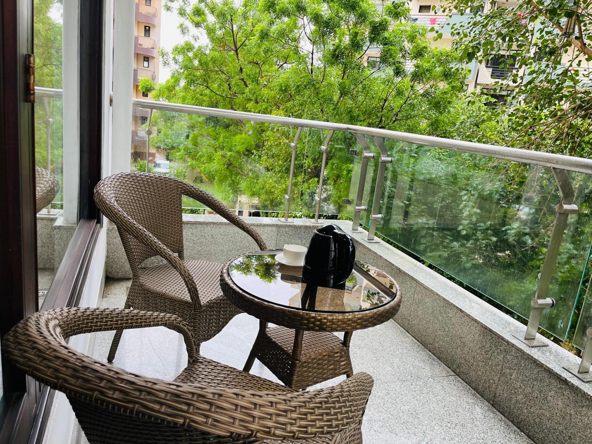 Gazebo Inn & Suites Medanta Gurgaon Dış mekan fotoğraf