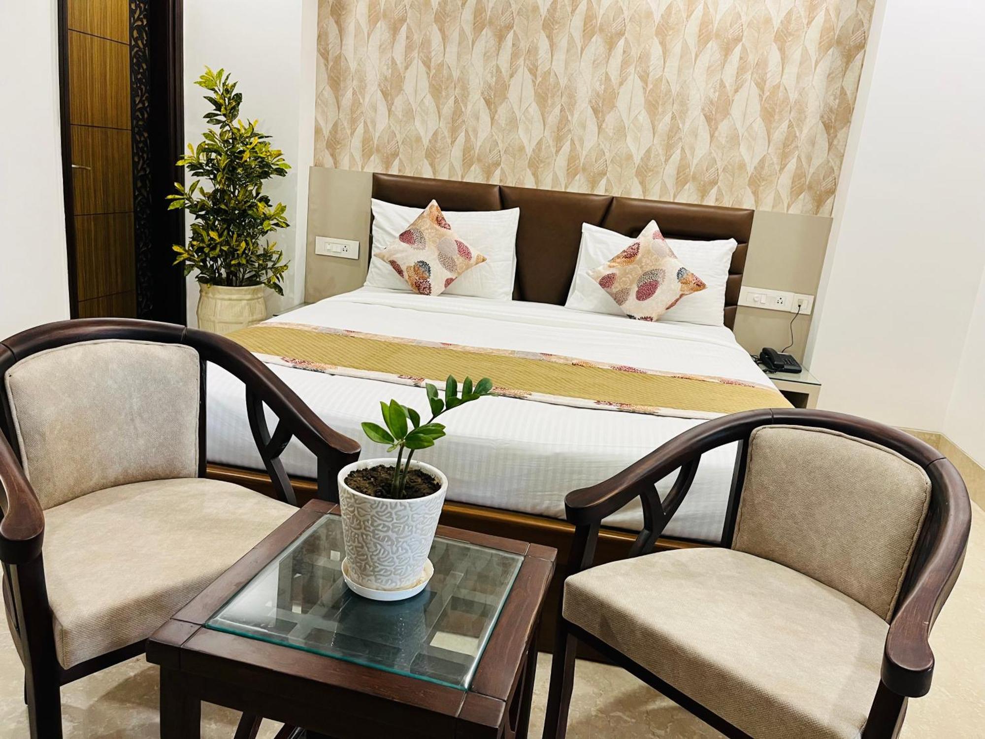 Gazebo Inn & Suites Medanta Gurgaon Dış mekan fotoğraf